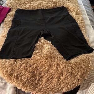 Logo Athletic Women's Black Bike Shorts